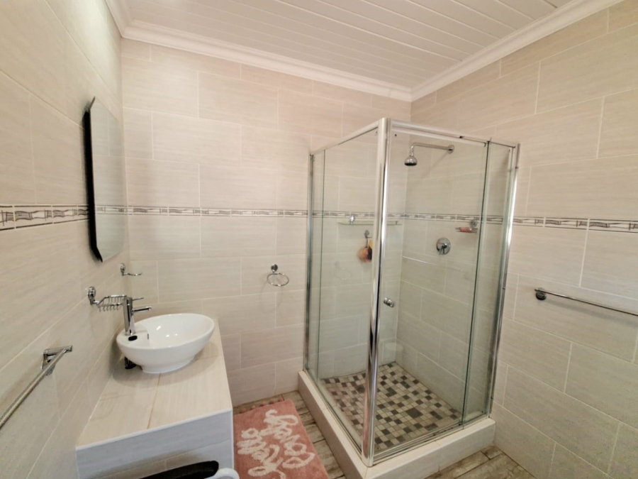 5 Bedroom Property for Sale in Koster North West